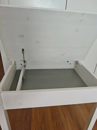 Pupitre infantil madera IKEA. Para pintar.