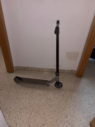 Patinete Scooter para hacer trucos (negro).