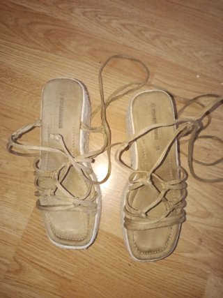 Sandalias Stradivarius Beige Mujer