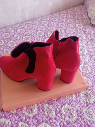 Botines Mimao Piel Rojo Tacon