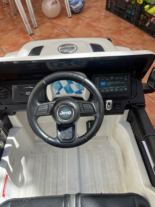 Jeep rubicon niño