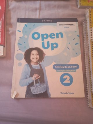 Libros 2 primaria cada uno 10€