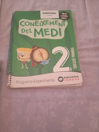 Libros 2 primaria cada uno 10€
