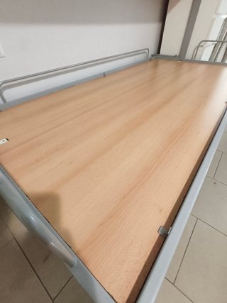 Cama Abatible Gris y Blanca