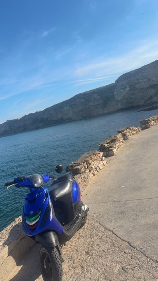 Piaggio Zip SP Scooter