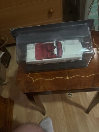 Maqueta Ford Mustang Convertible 1:24