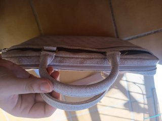 Funda portátil Guess