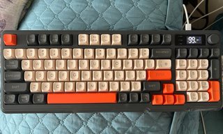 Teclado Freewolf 96 Key 2.4G+BT5.0