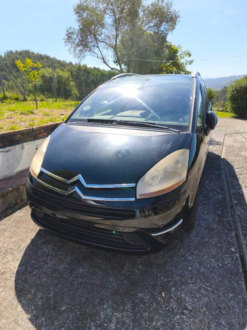 Citroën C4 1.6 HDI Exclusive 2008, foto 3
