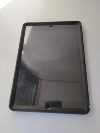 iPad 9ª Gen 256 GB WiFi Plata + funda y caja