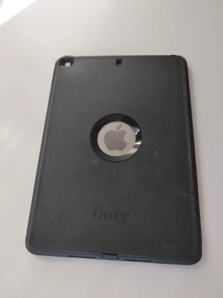 iPad 9ª Gen 256 GB WiFi Plata + funda y caja