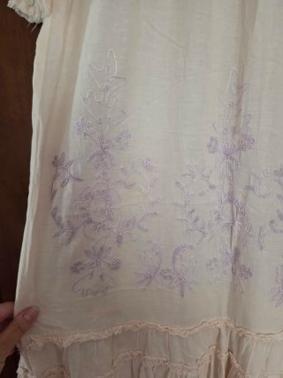 Vestido largo bordado talla M
