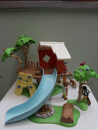 Playmobil Aventura Casa Árbol con tobogán