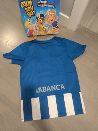 Camiseta Deportiva Nike Azul y Blanca