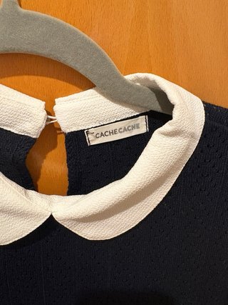 Blusa Cache azul con cuello blanco