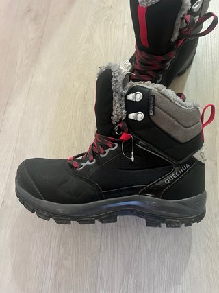 Botas de Nieve Negras y Rojas