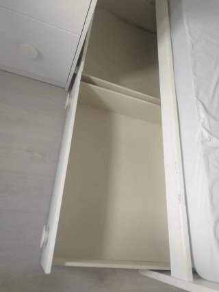 Habitación litera con cajonera y escalera/zapatero