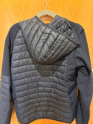 Chaqueta acolchada azul marino