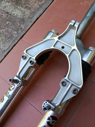 Horquilla Ballistic XL 460A