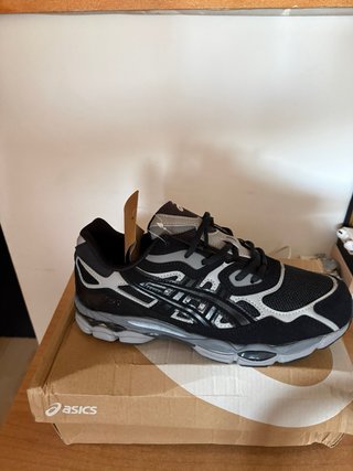 Zapatillas ASICS GEL NYC Negro/Gris