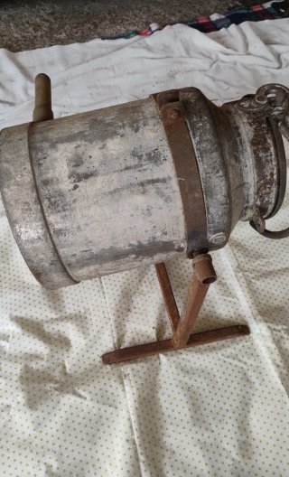 Antico zangola burro vintage