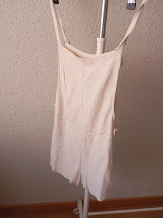 Peto corto tirantes lino mujer Stradivarius