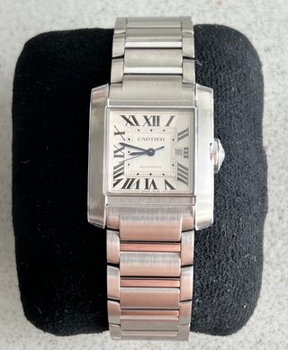 Reloj Cartier Tank Française XL WSTA0067 año 2023.