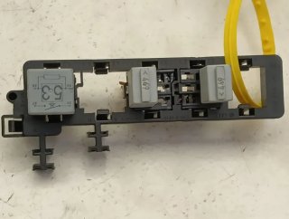 Caja reles / fusibles VOLKSWAGEN PASSAT BERLINA