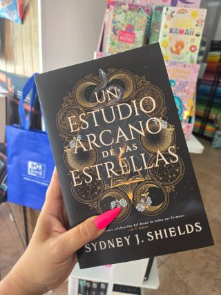 Un estudio arcano de las estrellas (Spanish Edi...