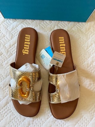 Sandalias Mustang Confort Talla 41 Doradas