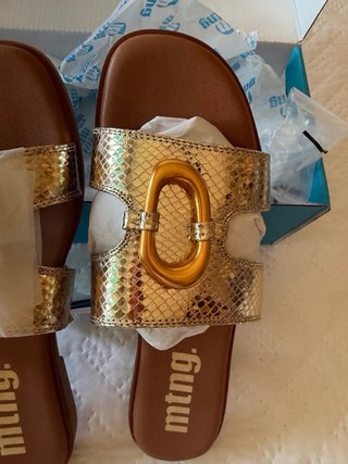 Sandalias Mustang Confort Talla 41 Doradas