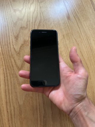 iPhone SE 2020 Negro 64GB Batería 75%