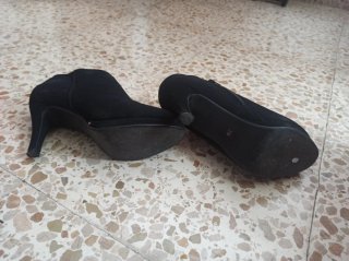 Botines de tacón negros