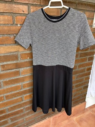 Vestido corto rayas y negro