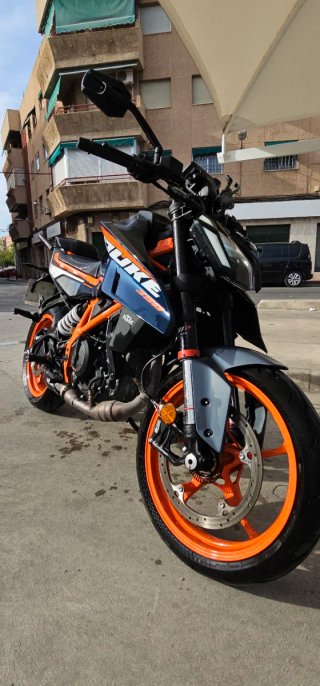 KTM 390 DUKE 2026 Azul/Naranja