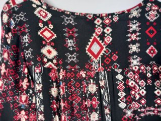 Blusa estampada manga larga