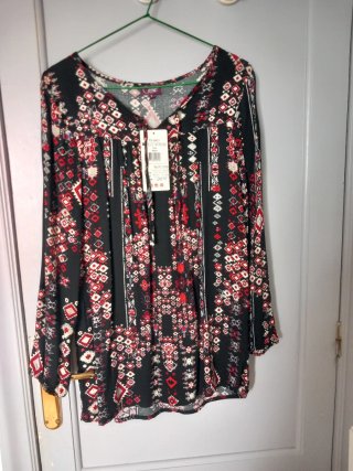 Blusa estampada manga larga