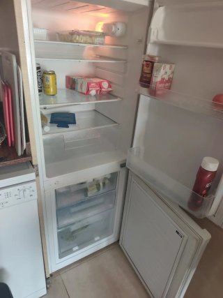 Nevera pequeña Kunft como nueva