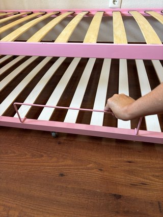 Cama infantil y supletoria rosa