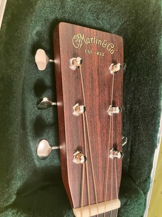 Guitarra Martin D28 como nueva