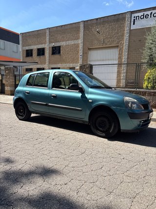 Renault Clio 2004