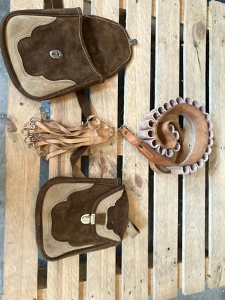 Canana y alforjas de cuero para caza