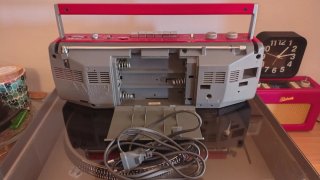 Radio Cassette Sony CFS-210L Roja