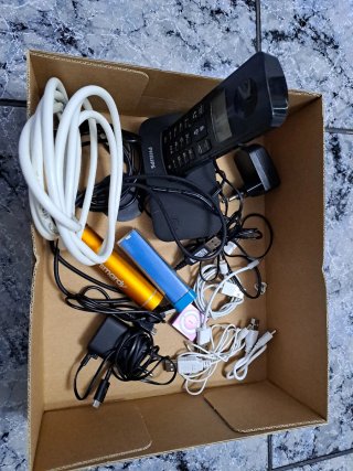 Teléfono Inalámbrico Philips y Cargadores