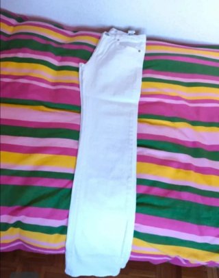 Pantalón D98 blanco 36 Stradivarius