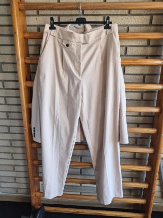 Traje Kiabi Talla 46 Rosa