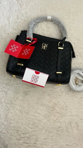 Bolso Carolina Herrera Negro con Detalles Dorados