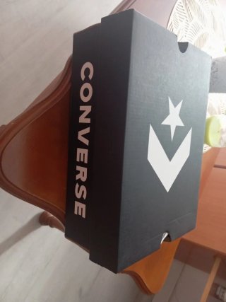 Tenis Converse Niña Botín Negro la talla es 33,5