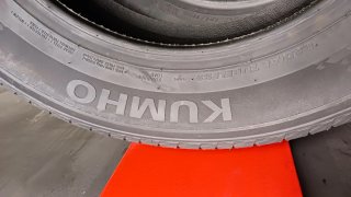 215/60 R17 96H KUMHO ECSTA HS51