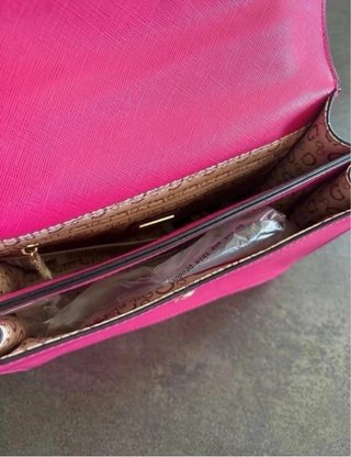 Borsa Guess fucsia nuova con cartellino